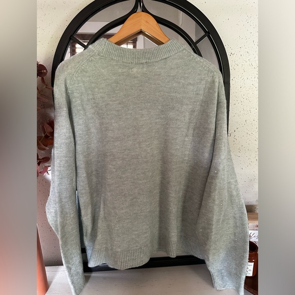 H&M Women’s Light Sage Embellished Boxy Crewneck Sweater - Picture 4 of 9